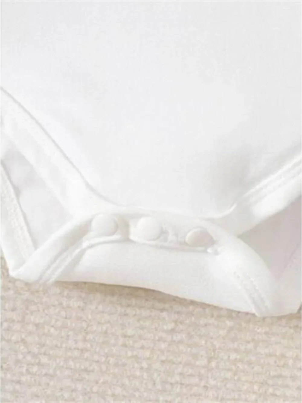 A Classy Chic Boutique *features basic